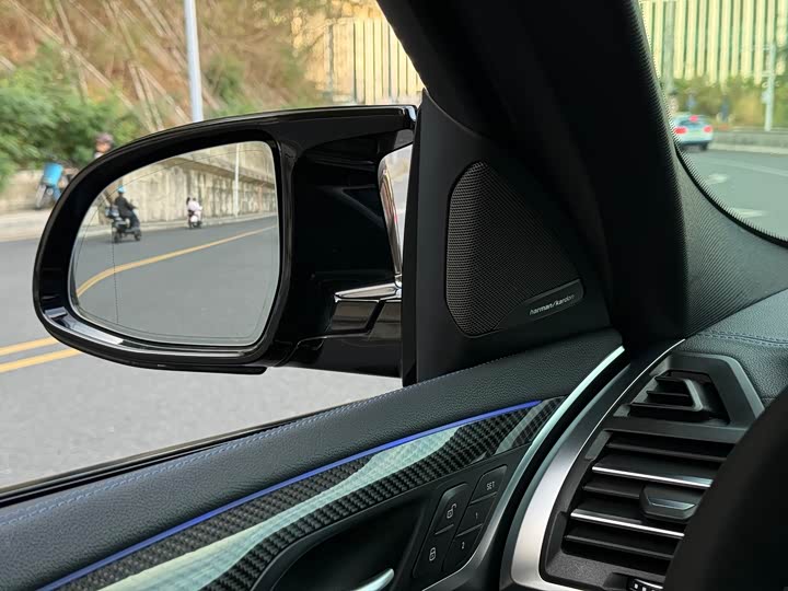 Фото 12 - BMW X4