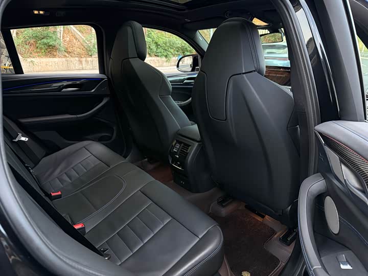 Фото 15 - BMW X4