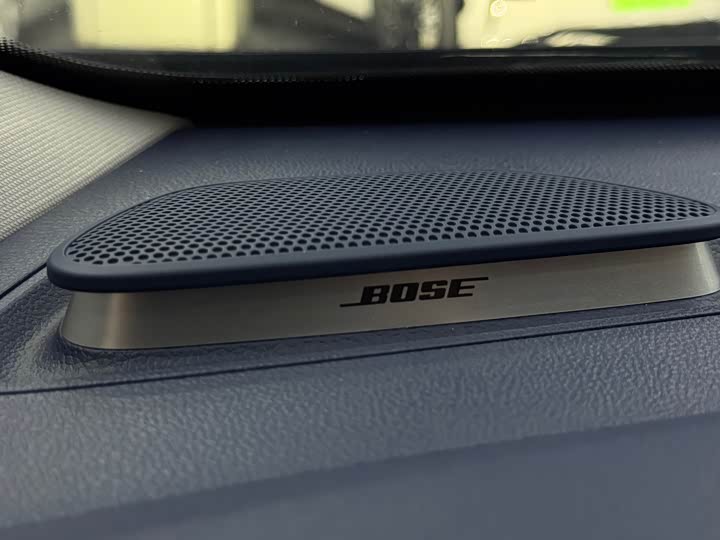 Фото 21 - Roewe iMax 8