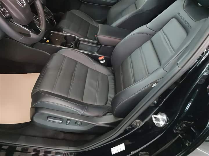 Фото 15 - Honda CR-V