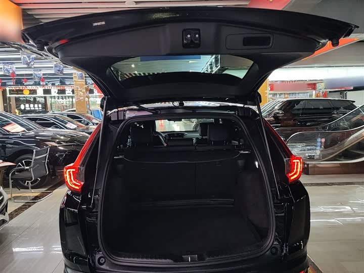 Фото 19 - Honda CR-V