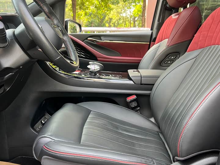 Фото 10 - GAC Trumpchi M8