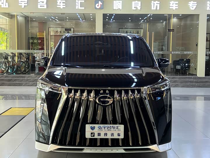 Фото 2 - GAC Trumpchi M8