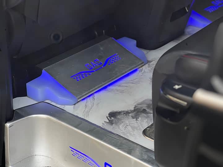 Фото 22 - GAC Trumpchi M8