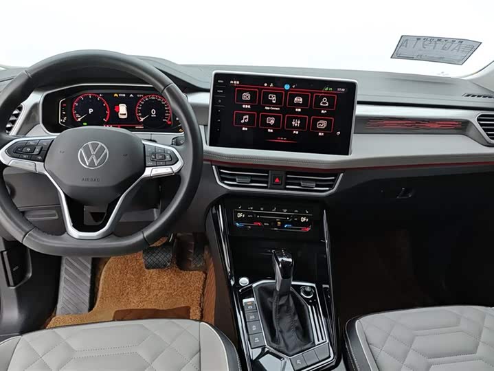 Фото 12 - Volkswagen Tayron