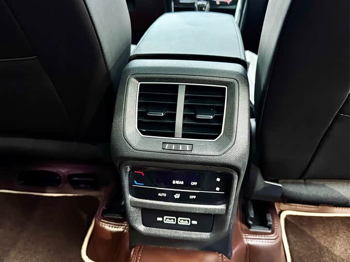 Фото 11 - Volkswagen Tayron