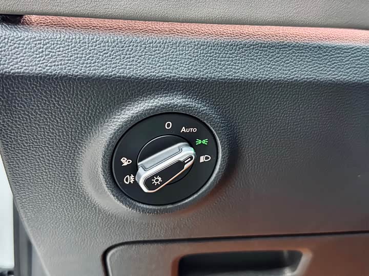 Фото 16 - Volkswagen Tayron