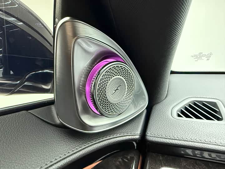 Фото 10 - Mercedes-Benz Maybach S-Class