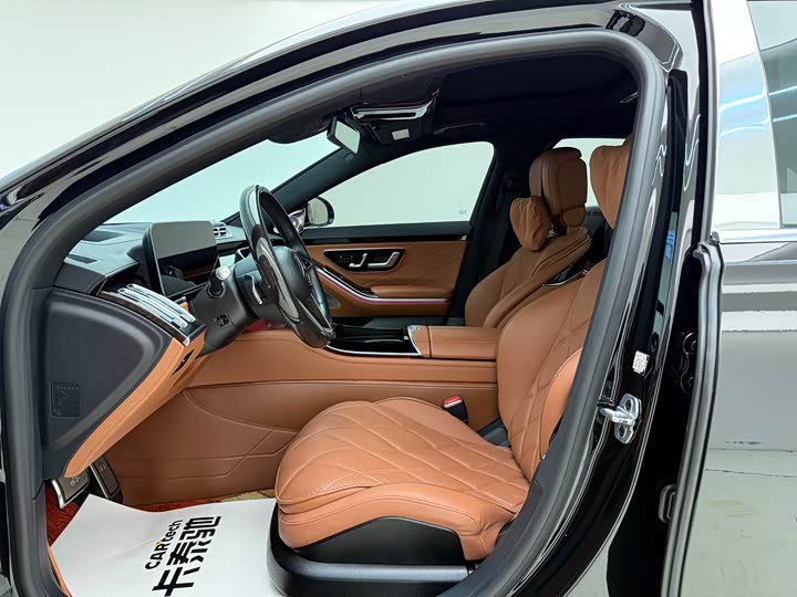 Фото 11 - Mercedes-Benz Maybach S-Class