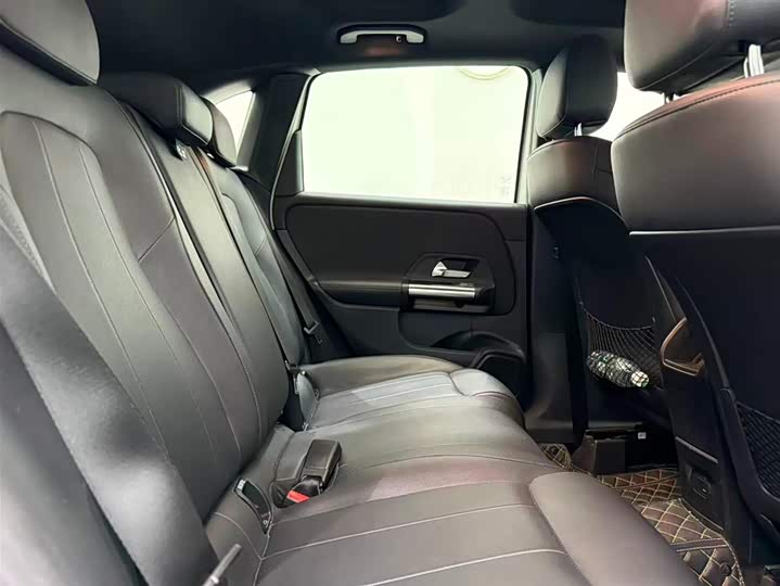 Фото 19 - Mercedes-Benz B-Class