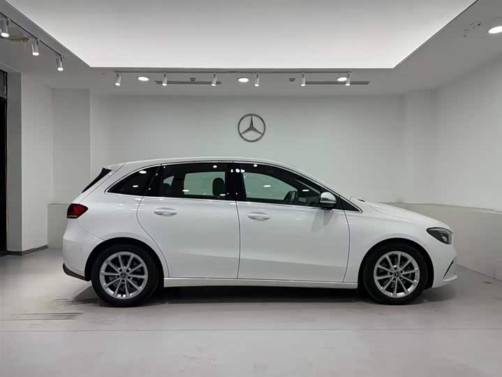 Фото 21 - Mercedes-Benz B-Class