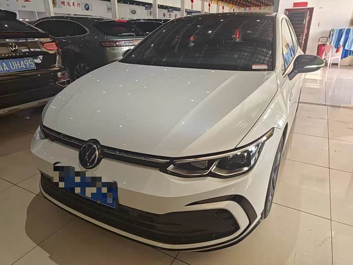 Фото 1 - Volkswagen Golf