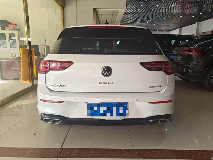 Фото 9 - Volkswagen Golf