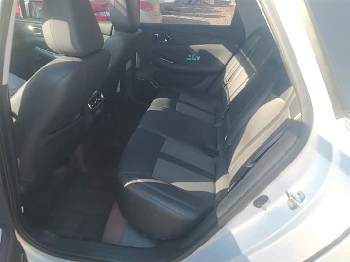 Фото 17 - GAC Aion S Max