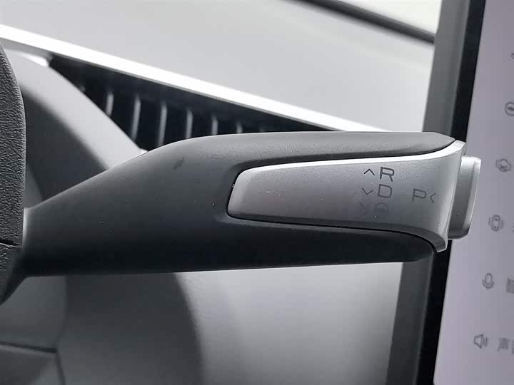 Фото 13 - XPeng Mona M03