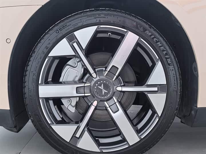 Фото 17 - XPeng Mona M03