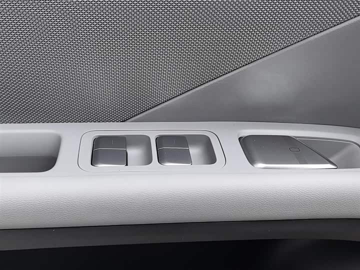 Фото 9 - XPeng Mona M03