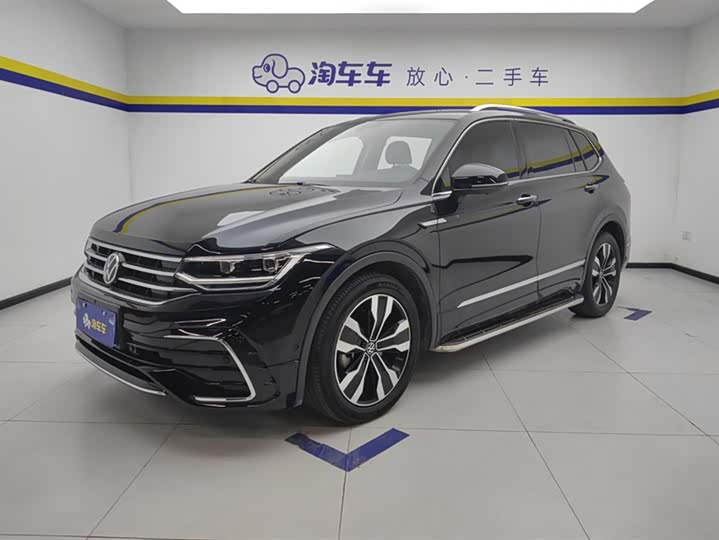 Фото 1 - Volkswagen Tiguan L Pro