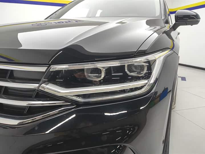 Фото 5 - Volkswagen Tiguan L Pro