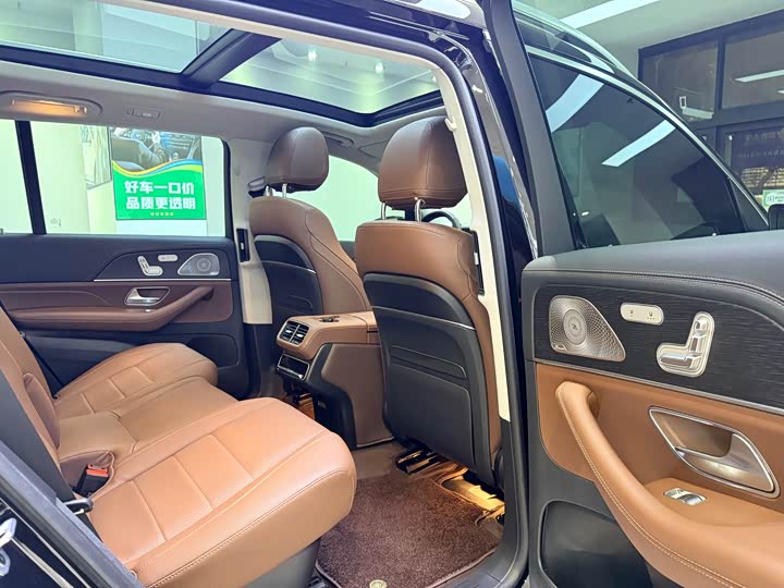 Фото 10 - Mercedes-Benz GLS-Class