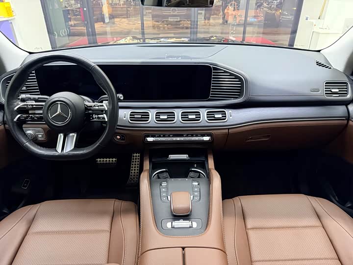 Фото 12 - Mercedes-Benz GLS-Class