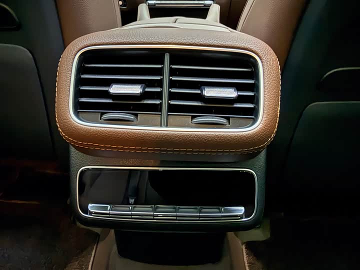 Фото 18 - Mercedes-Benz GLS-Class