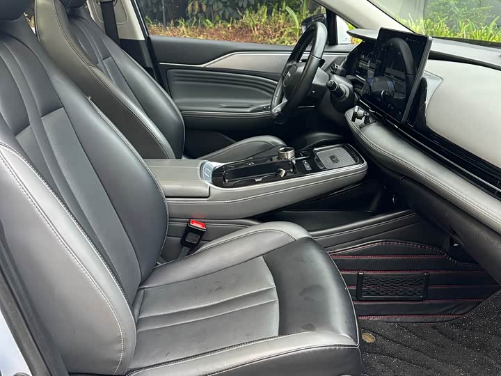 Фото 14 - GAC Aion S Plus