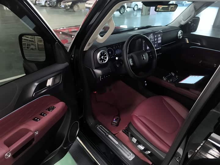 Фото 16 - Tank 300 Hybrid