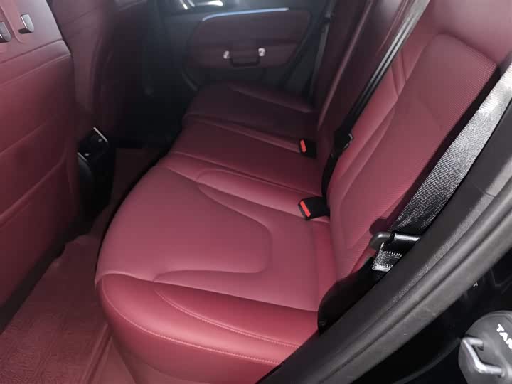 Фото 17 - Tank 300 Hybrid