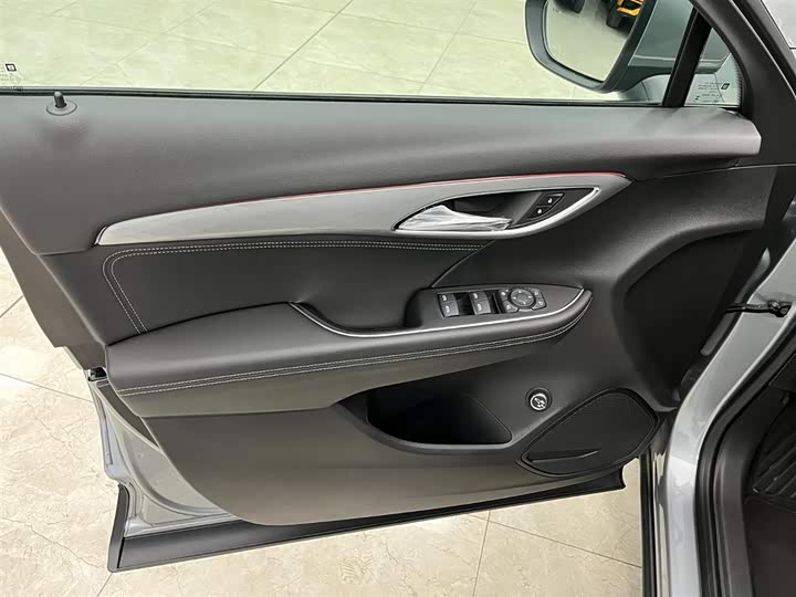 Фото 11 - Buick Envision S