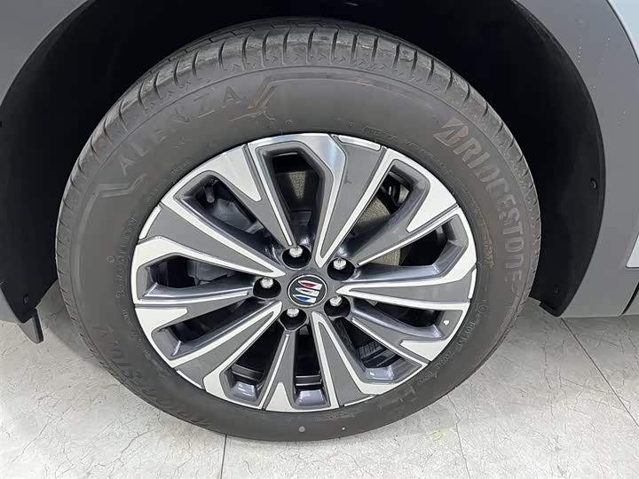 Фото 21 - Buick Envision S