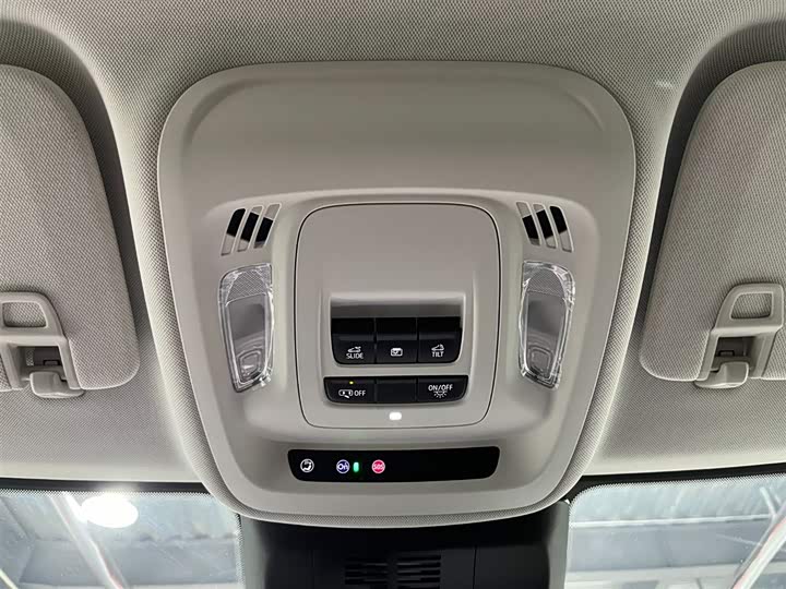 Фото 9 - Buick Envision S