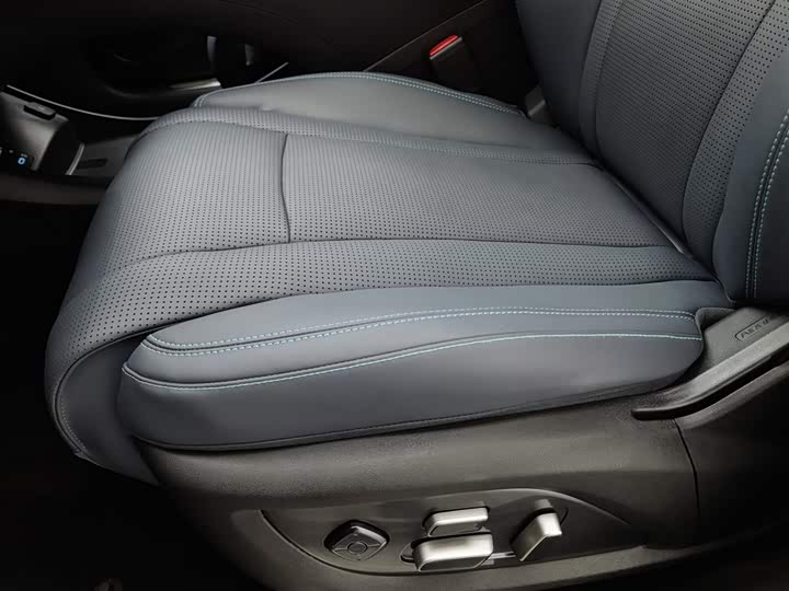 Фото 20 - BYD Sea Lion 07 DM-i Hybrid