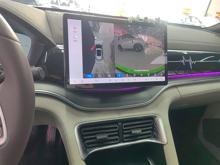 Фото 13 - BYD Song Plus Hybrid/EV