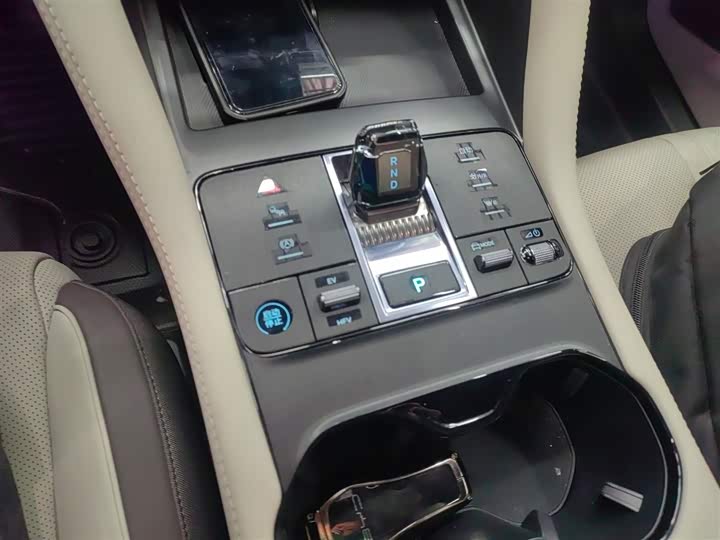 Фото 14 - BYD Song Plus Hybrid/EV