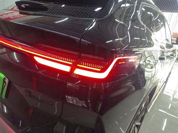 Фото 8 - BYD Song Plus Hybrid/EV