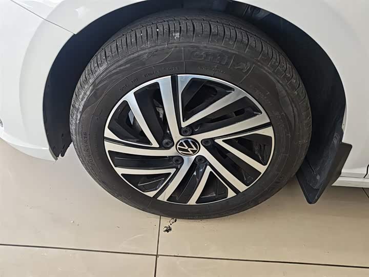 Фото 23 - Volkswagen Lavida