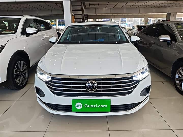 Фото 3 - Volkswagen Lavida