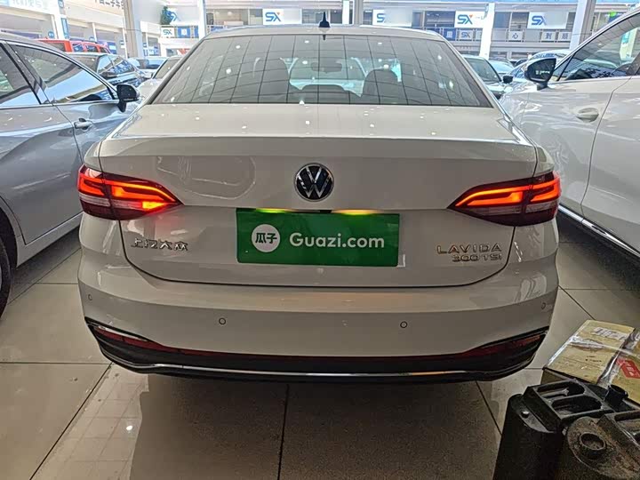 Фото 6 - Volkswagen Lavida