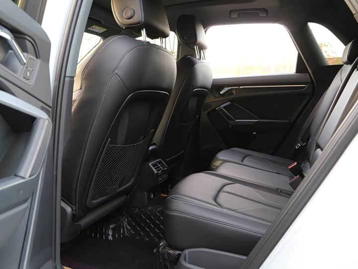 Фото 15 - Audi Q3