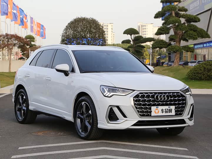 Фото 3 - Audi Q3