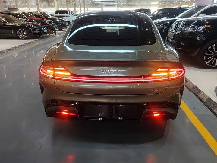 Фото 6 - Xiaomi SU7