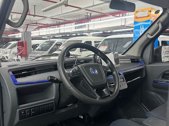 Фото 12 - Dongfeng EM27