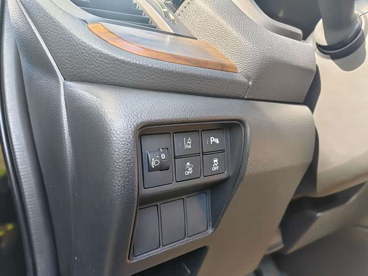 Фото 10 - Honda CR-V