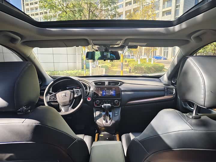 Фото 15 - Honda CR-V