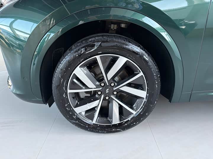 Фото 8 - LiXiang L7