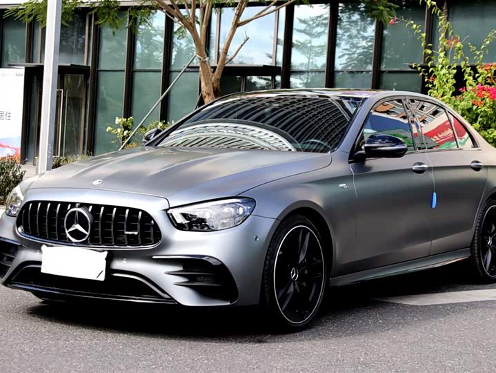 Фото 1 - Mercedes-Benz E-Class AMG