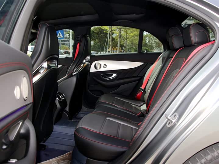 Фото 12 - Mercedes-Benz E-Class AMG