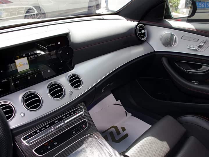 Фото 5 - Mercedes-Benz E-Class AMG