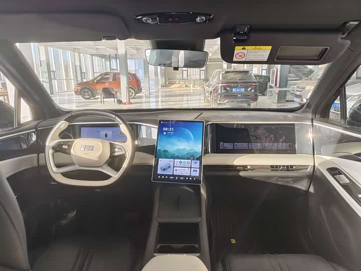 Фото 10 - Geely Galaxy L7